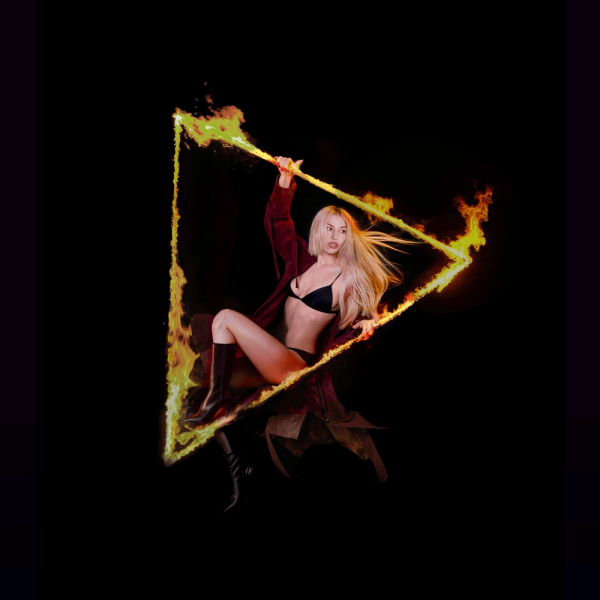 Ava Max - Don’t Click Play